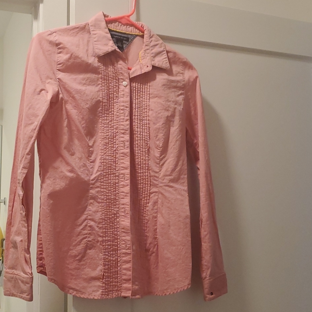 Pink Tommy Hilfiger shirt size can